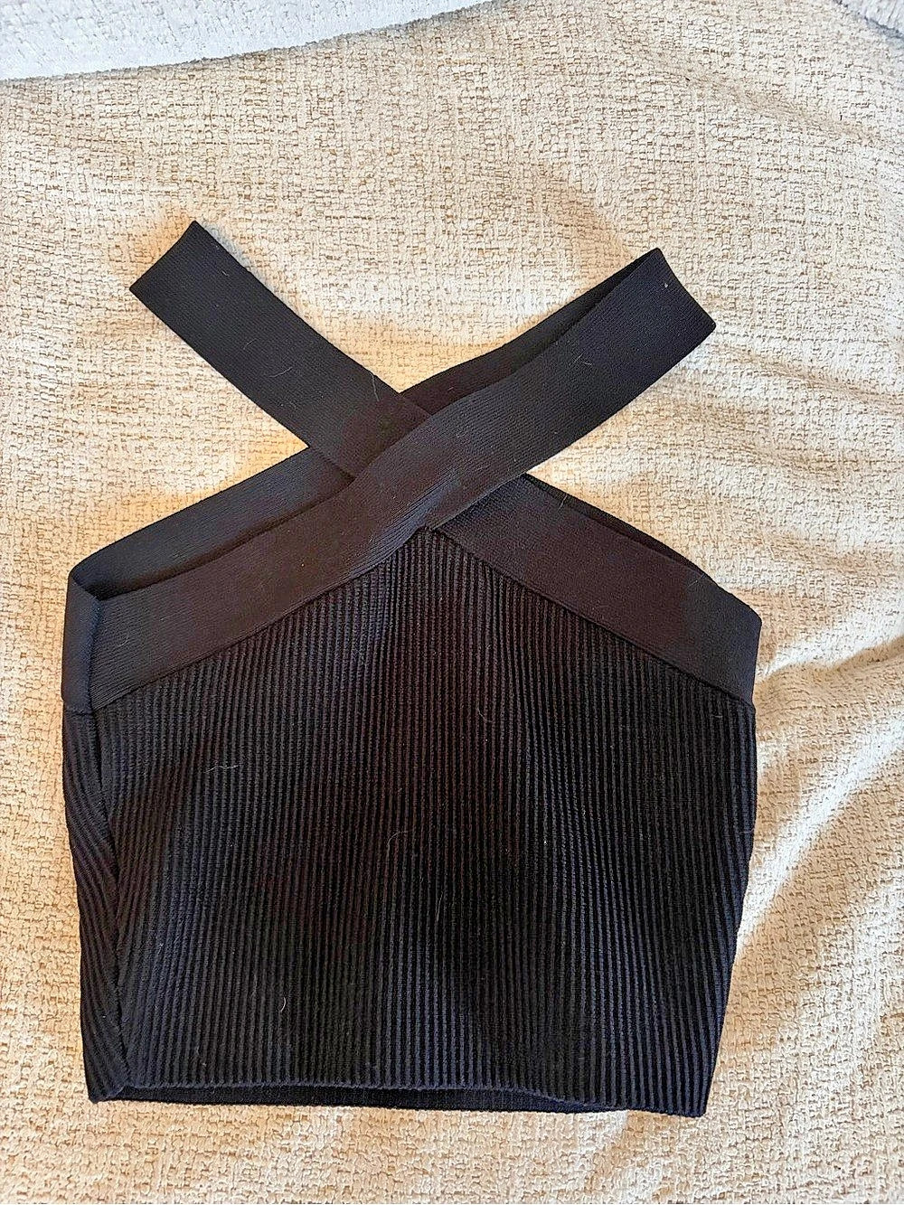 Aritzia Babaton Sculpt Knit Criss Cross Cropped Tank Black